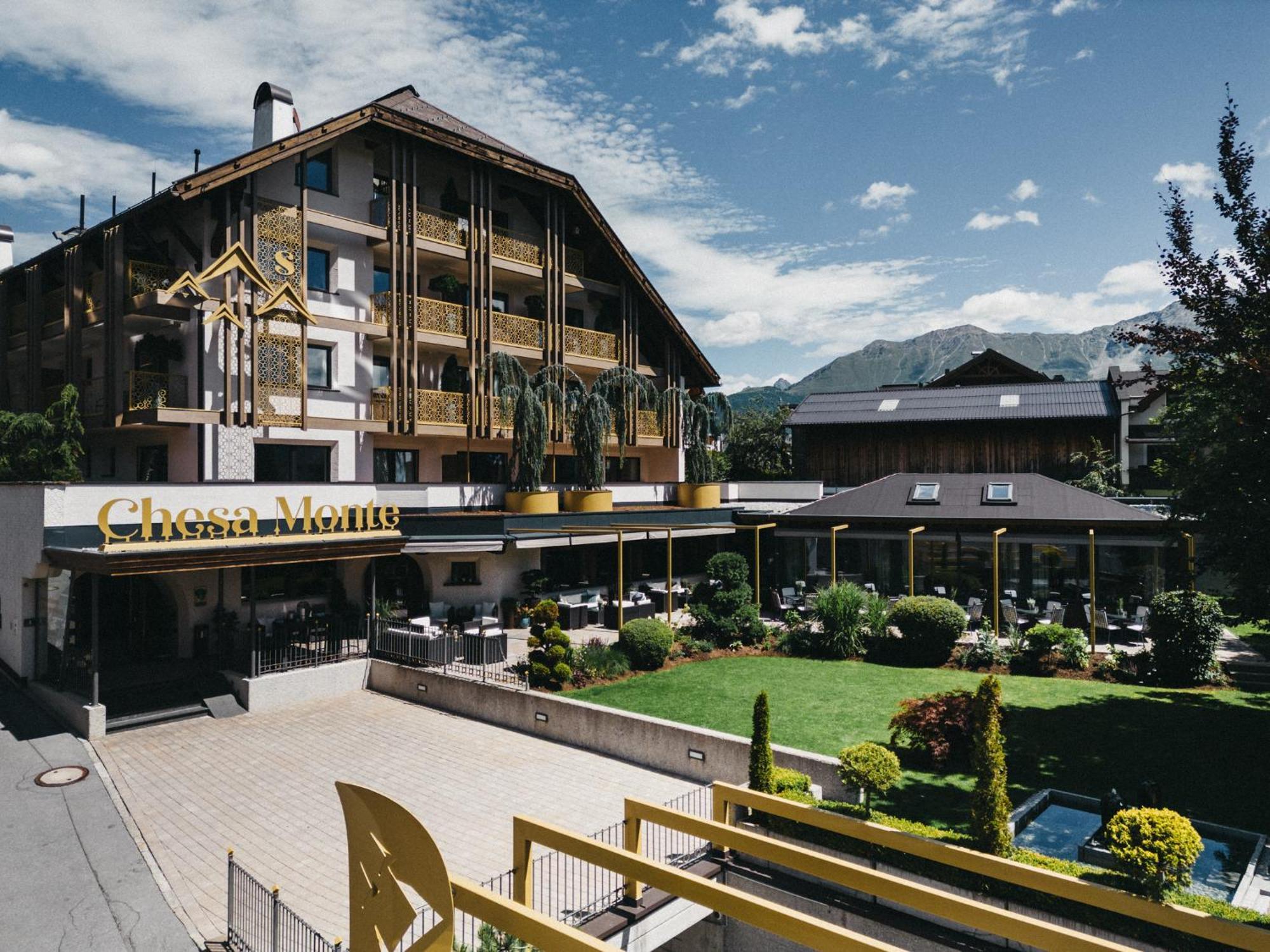 Hotel Chesa Monte 4Sterne Superior Фис Екстериор снимка